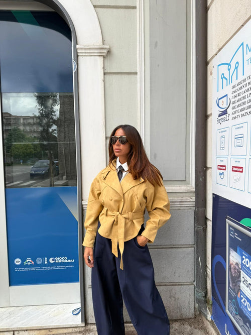 Trench crop Alexis