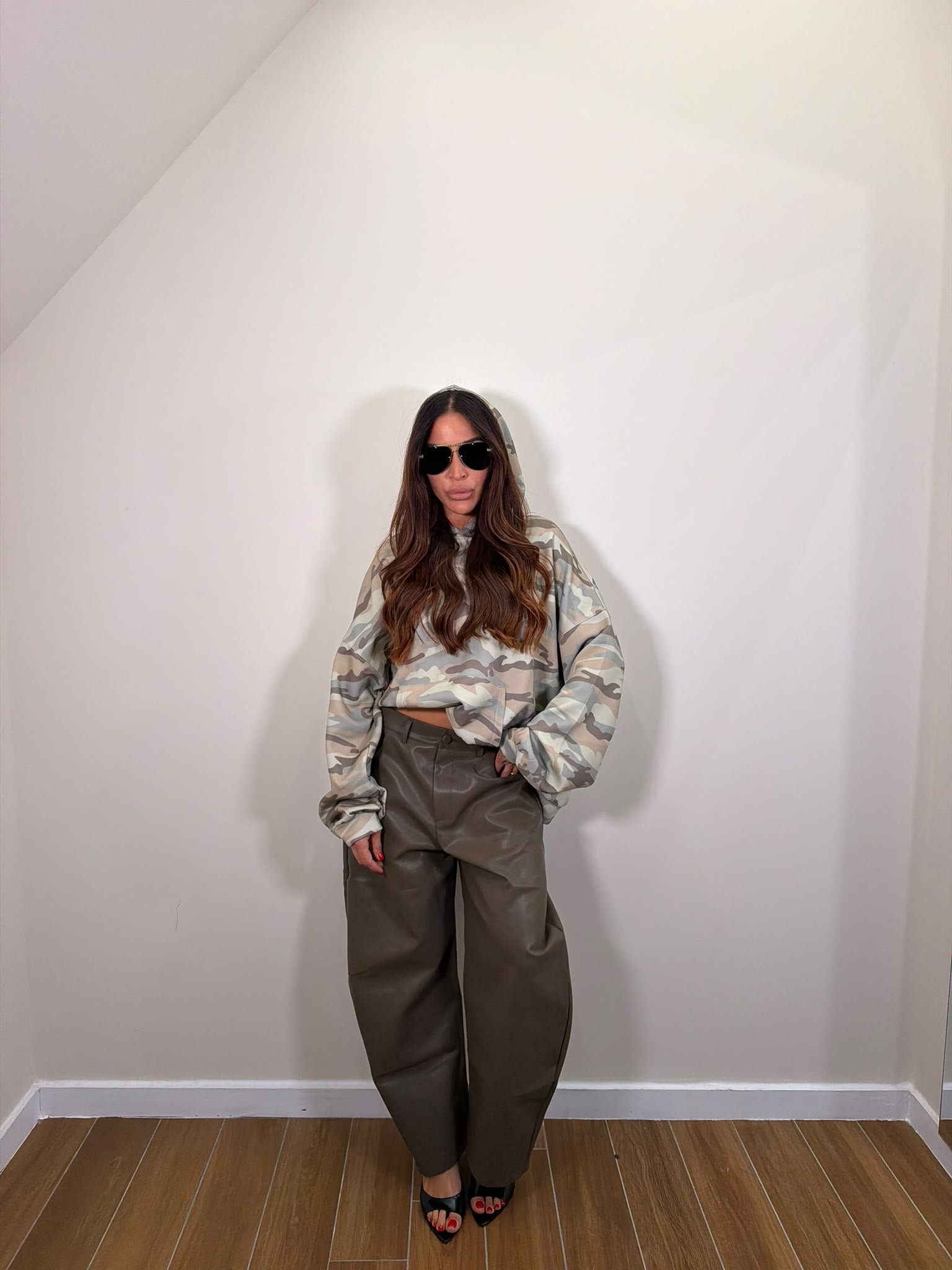 Pantalone in ecopelle Kahki