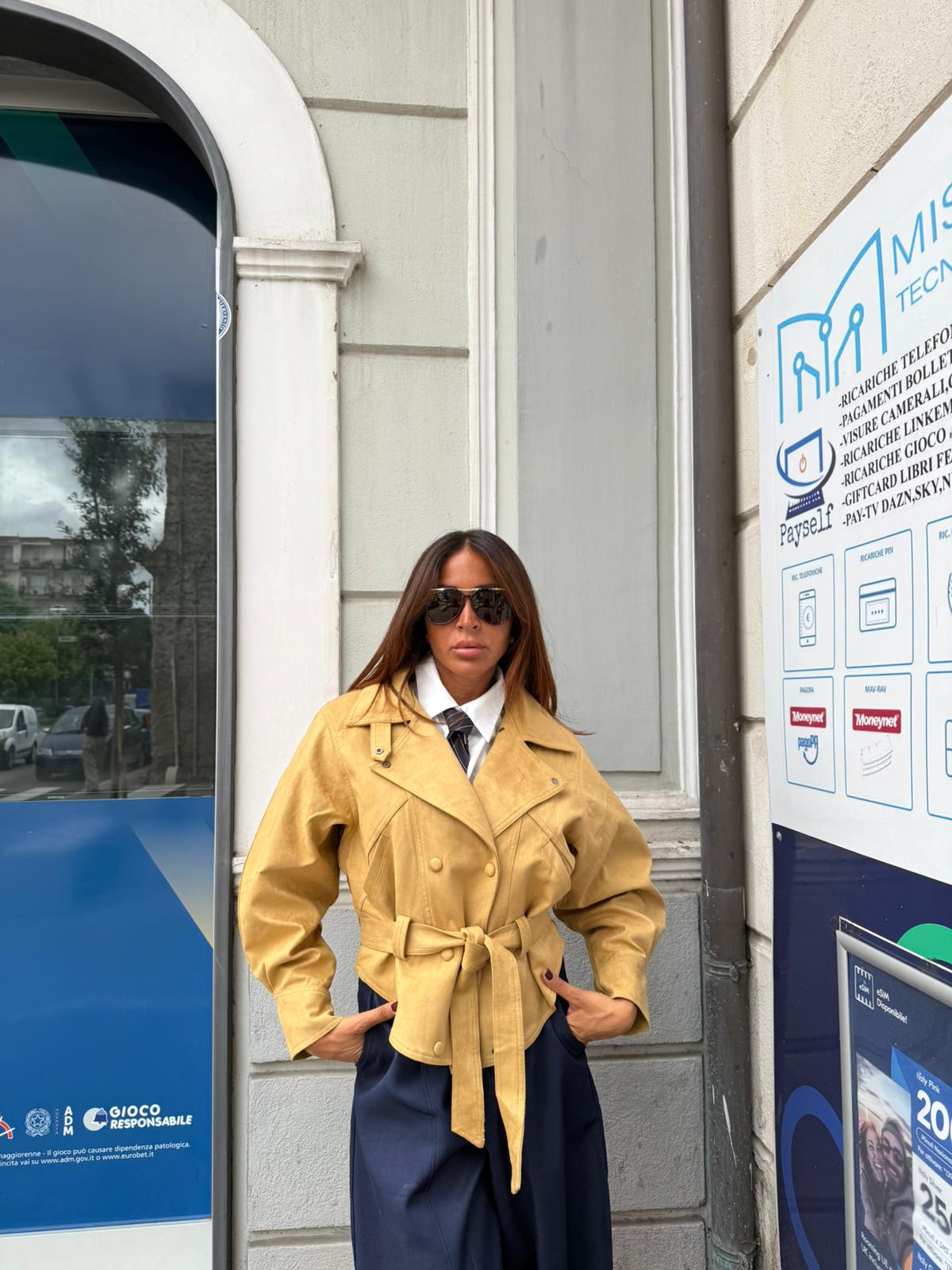 Trench crop Alexis