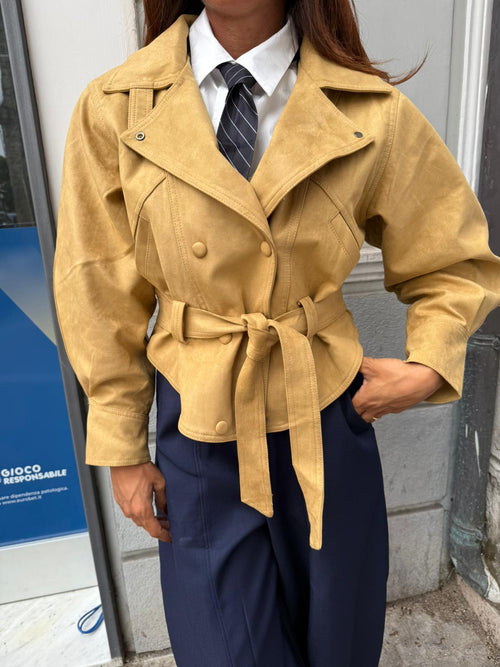 Trench crop Alexis