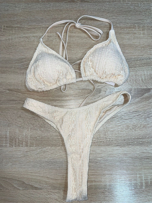 Set & Costume Cream